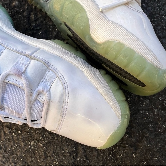 USED retro jordan 11s - Picture 5 of 12
